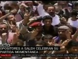 Yemeníes festejan salida de Saleh a Arabia Saudita