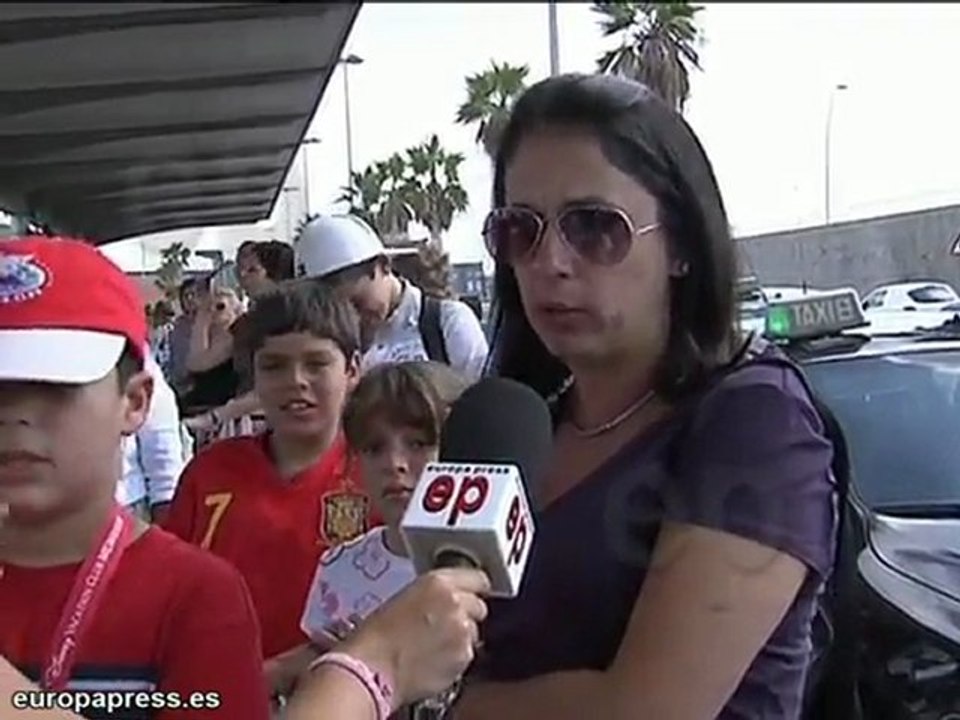 Un crucero recoge a 18 inmigrantes de una patera