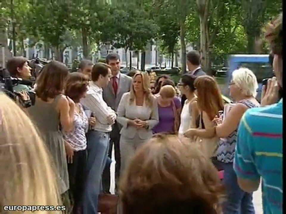 Trinidad Jiménez vuelve de vacaciones