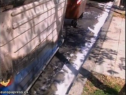 Identificados tras quemar varios contenedores