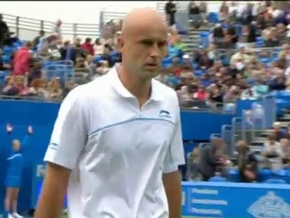 Queens - Ljubicic zieht in Runde 2 ein