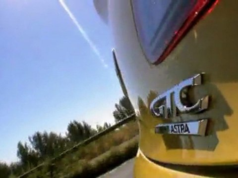 Opel Astra GTC (Francfort 2011)