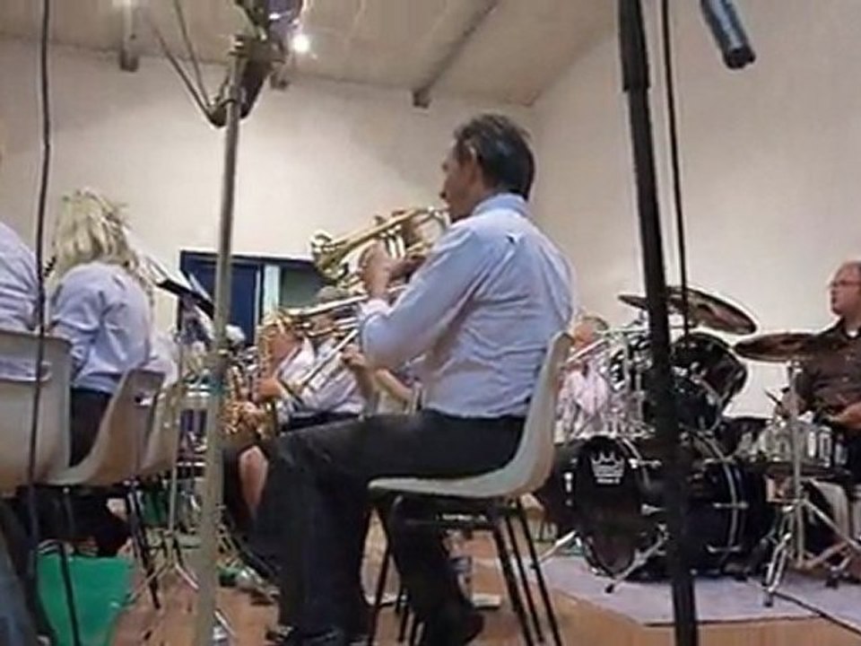 daniel frey à la batterie à la soirée du jumelage