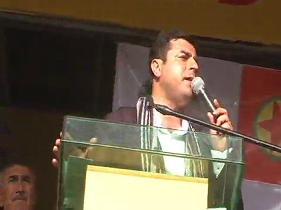 Hakkari mitingi