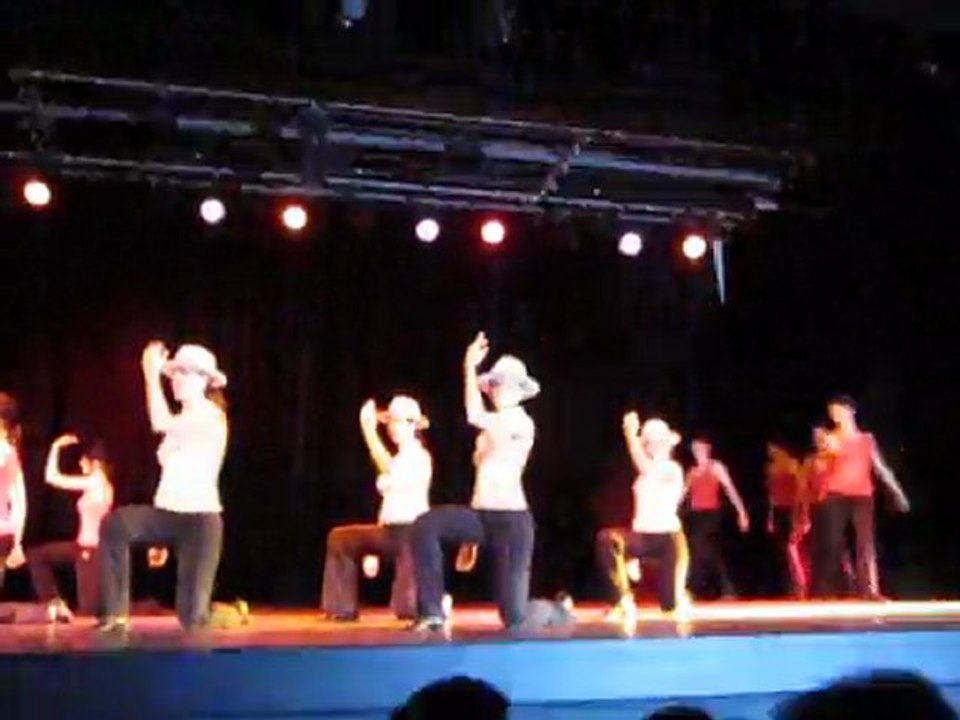 Danse Modern Jazz adulte - MJC Montchapet - Thétre Fontaine d'Ouche Dijon - 03/06/2011