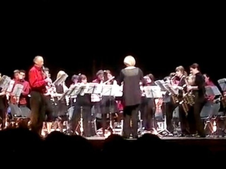 Ambaixadora contrabandista rappel