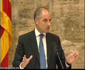 Camps preside la firma de un convenio