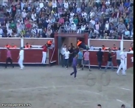 Carreras y revolcones en los encierros
