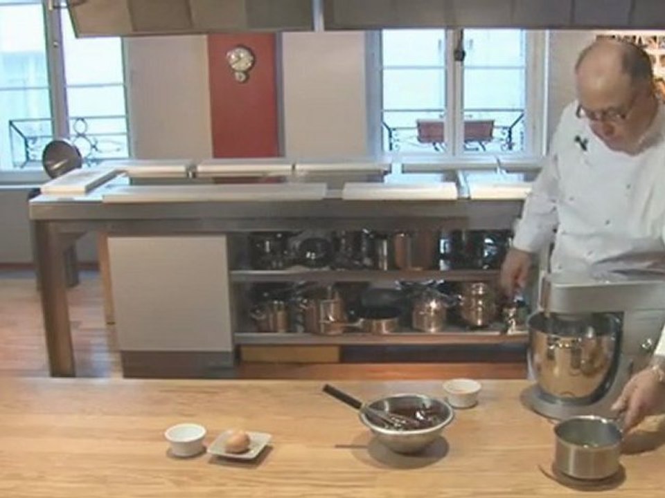 Chocolate Mousse by Larousse Cuisine