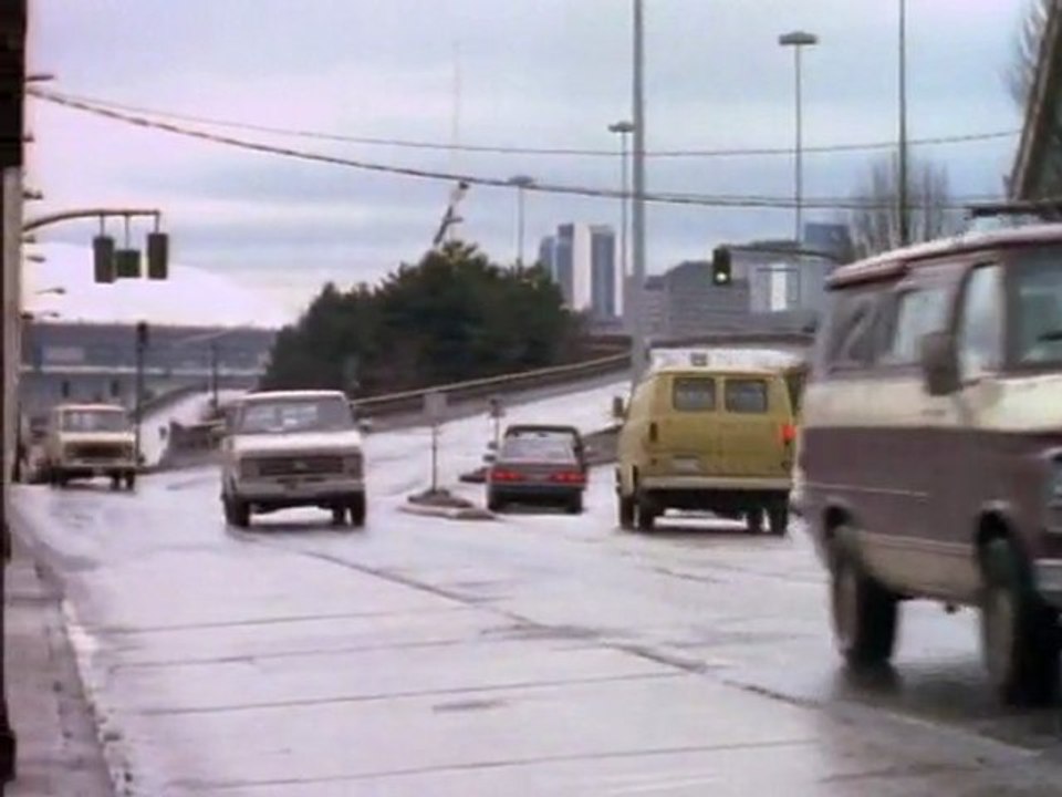 21 Jump Street - 1 Сезон, 6 серия - The Worst Night of Your Life