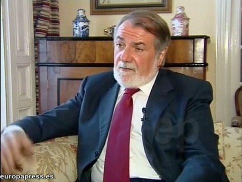 Mayor Oreja defiende candidatura de Cascos