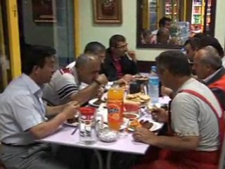 sanayi esnafından başkana ve personele akşam yameği 07.06.2011