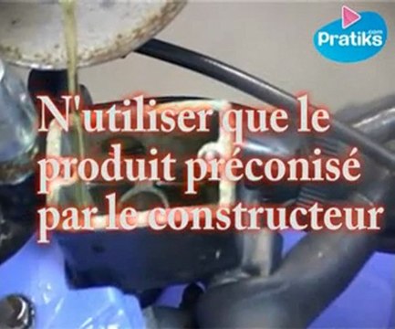Comment changer (purger) le liquide de frein d'une moto ?