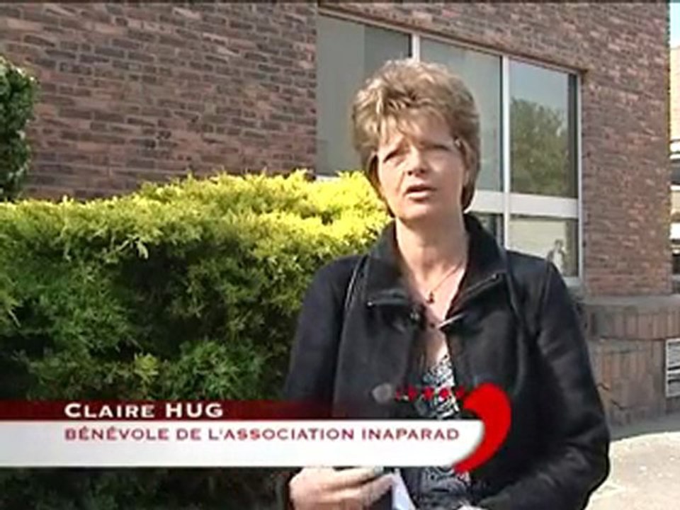 Reportage, Claire Hug chasse les paratonnerres radioactifs