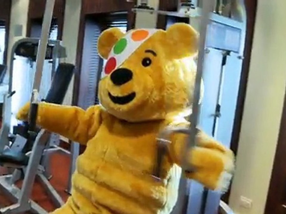 Pudsey Visits Queen Mary 2-Cunard Children in Need ...