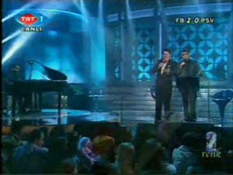 Özcan Deniz&Ahmet Özhan-Kimseye Etmem Şikayet-İki Renk