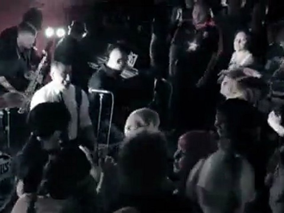 Broilers // Harter Weg (Go) (2011)