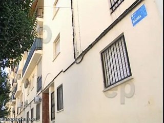 Apuñala a su hermano con una daga de 25 cm