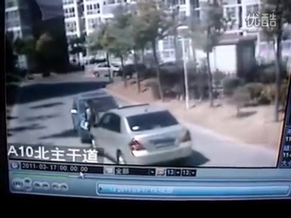 Treffen sich 2 Autos