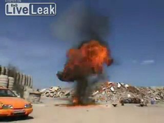 Erstklässler meistern praktische Prüfung an deutscher Pyrotechnik-Schule 🎓