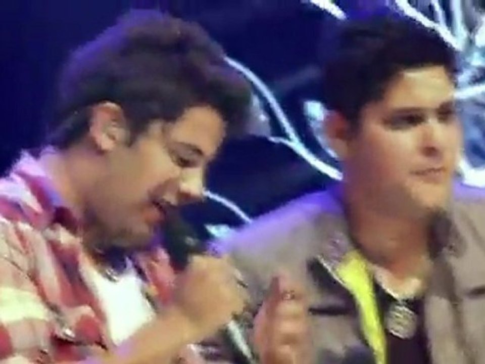 Cristiano Araujo (Part. Jorge) - Efeitos (OFICIAL)