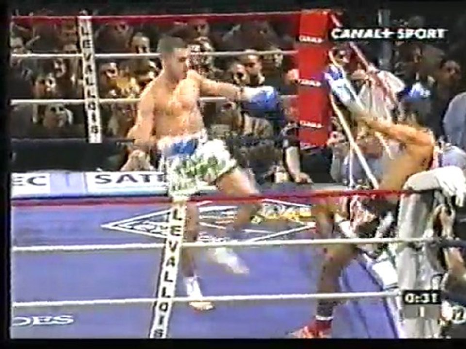 FABIO PINCA VS SAKSRI (France vs Thailande 2006)