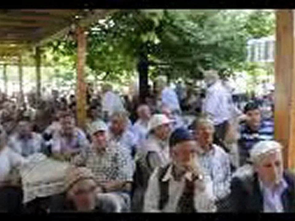 MHP Yeniçe Gövde Göstirisi Yaptı..