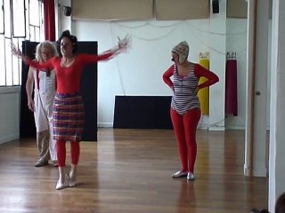 stage de clown improvisation à 3 autour du trou