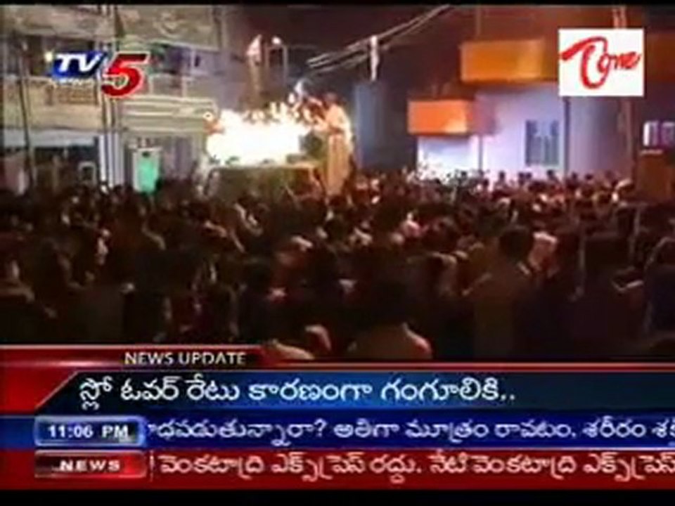 Chandrababu visit flood areas_karimnagar