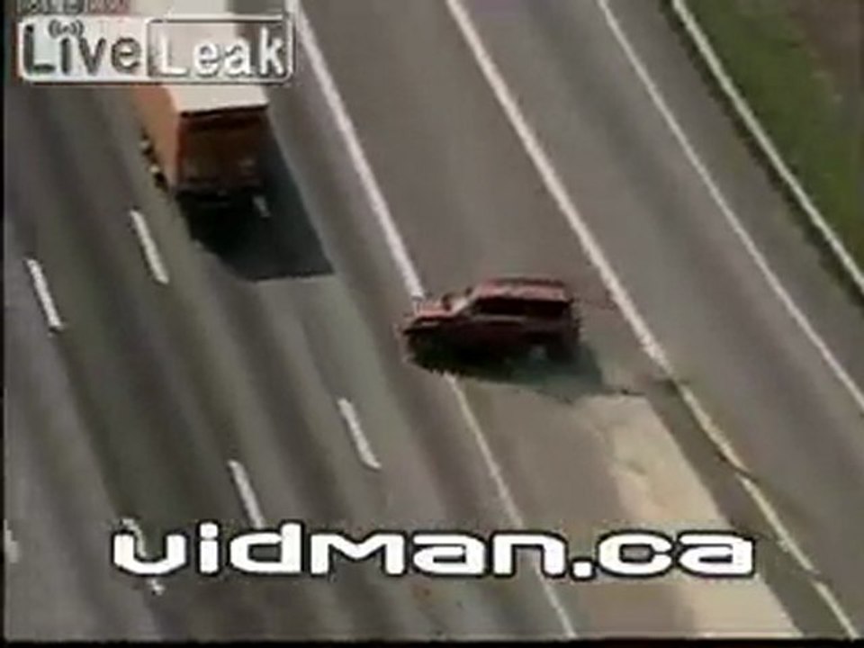 Amazing Double Roll-Over Unfall.