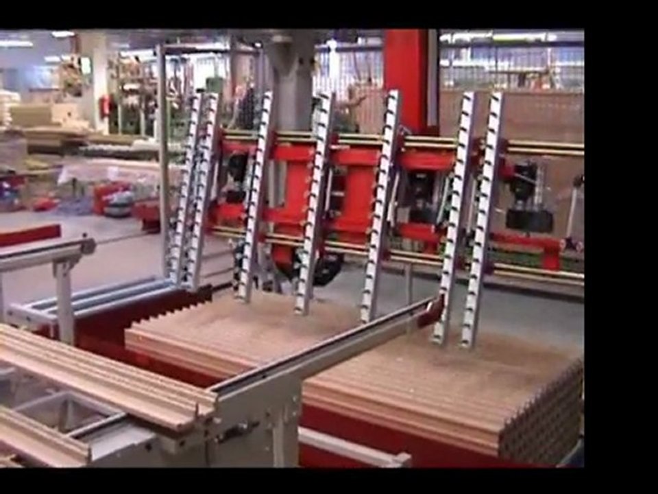 Timme Stapelautomaten GmbH - Stapelmaschine für Zier- und Bekleidungswinkel (Türzargen)