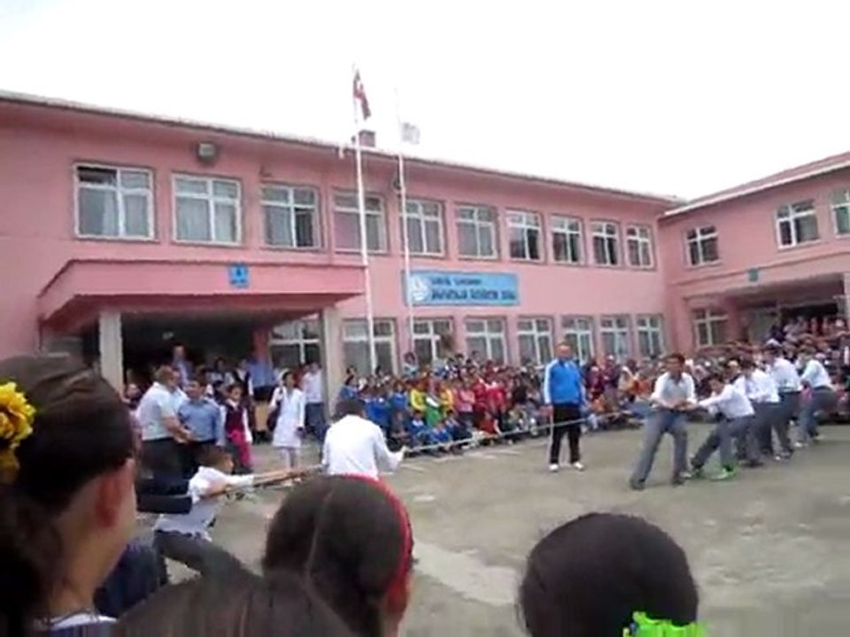 Halat Çekme Yarışması