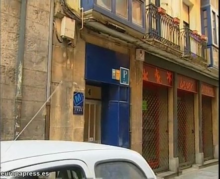 Abandona a sus hijos en una pensión