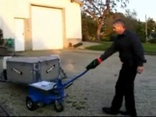 Tracteur électrique avec remorque