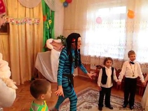 Аватар рассказывает детям о выпускном