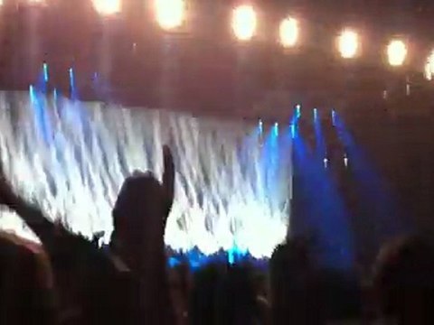 System Of A Down - Radio Video - Paris bercy 06/06/11