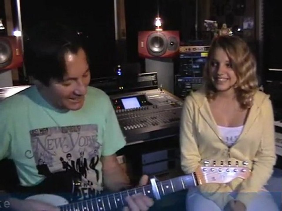 GESANGSUNTERRICHT IM TONSTUDIO MIT MAREIKE 14JAHRE ALT IM TONSTUDIO!