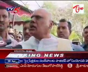 CM Rosaiah unhappy with journalists in Kurnool