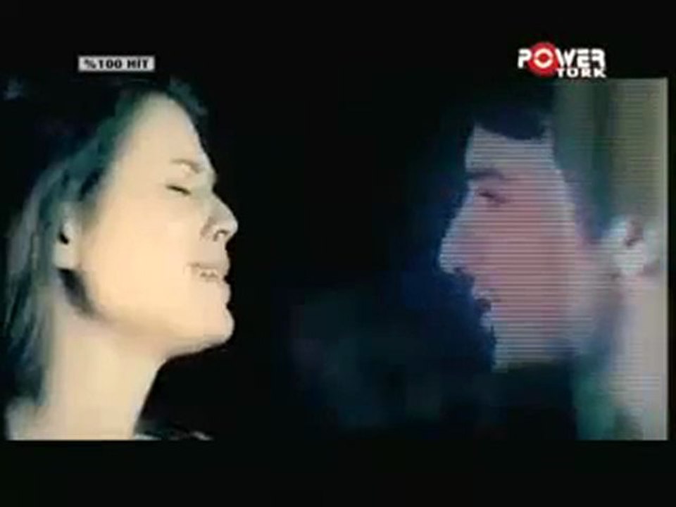 rmzn_yo : Tarkan - Gülümse kaderine