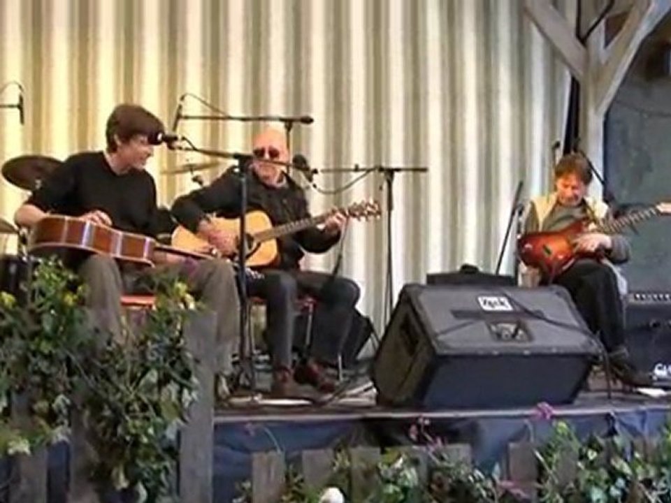 LES BERNICS VOLANTS 2  aux Petites Lessives 2011