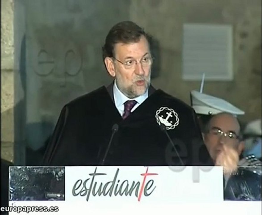 Rajoy defiende el papel del profesorado