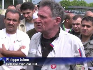 Les salariés de PSA Peugeot Citroën "inquiets" pour leur avenir