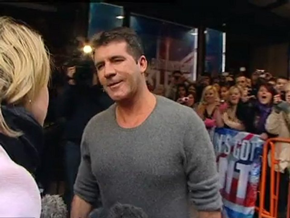 Bruce Forsyth receives knighthood