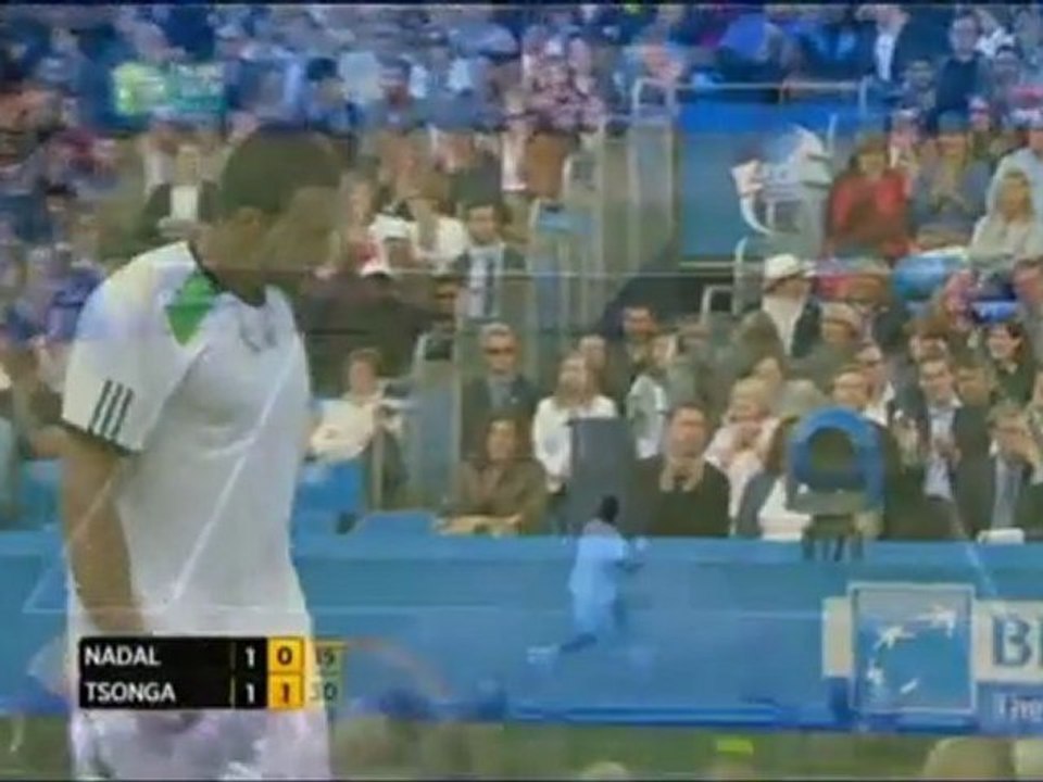 Queens - Tsonga schlägt die Nr.1