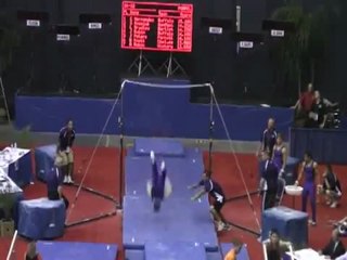 Gymnaste en barre fixe fail