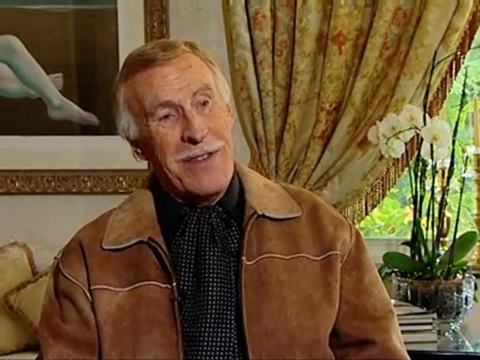 Bruce Forsyth receives long-awaited knighthood