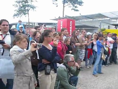 [24 Heures] Flash Mob dans le village