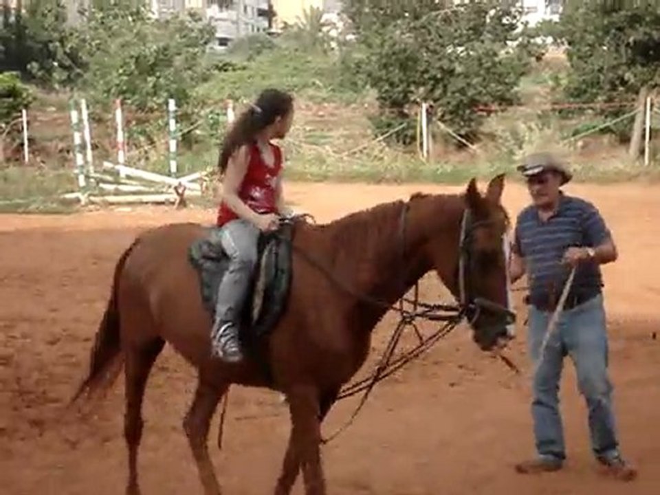Catherine monte à cheval