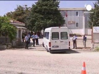 Siria: esercito spara al nord, fuga verso la Turchia