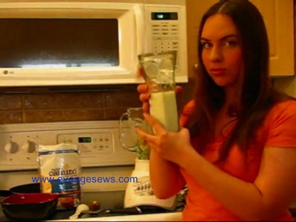 How to make an avocado smoothie